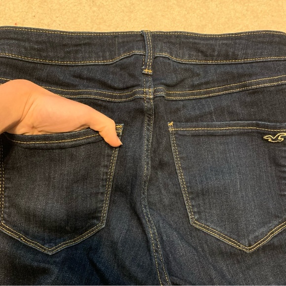 Hollister junior size 7s, waist 28, leg 26 dark wash high-rise jean legging - Picture 6 of 9